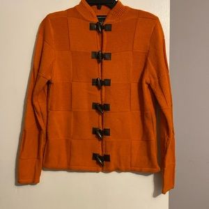goodclothes Women’s Orange Toggle Button Sweater